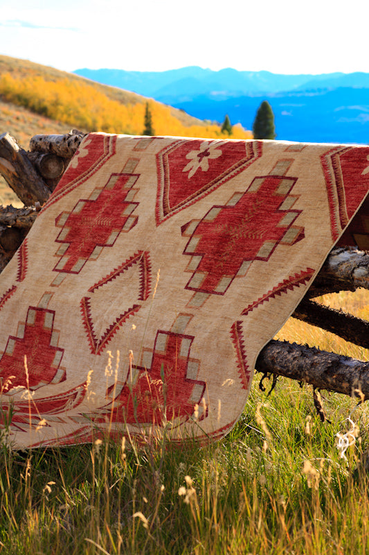🏔 Mountain Modern Rugs: A Style Guide to Elevated Interiors