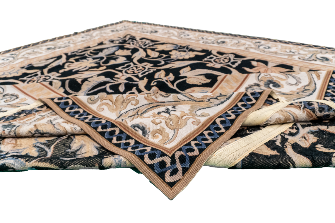 W 7.11 - L 7.11 - Needle Point Wool Floral Square - Finest Hand-Made Quality Wool - 16212