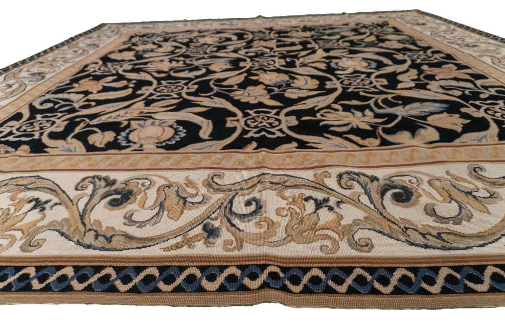 W 7.11 - L 7.11 - Needle Point Wool Floral Square - Finest Hand-Made Quality Wool - 16212