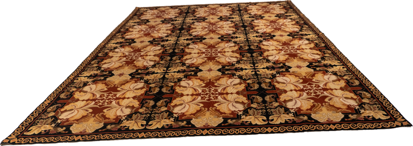 W 8.6 L 12.1 Needle Point 100% Wool Hand-Woven Floral Design - 19560