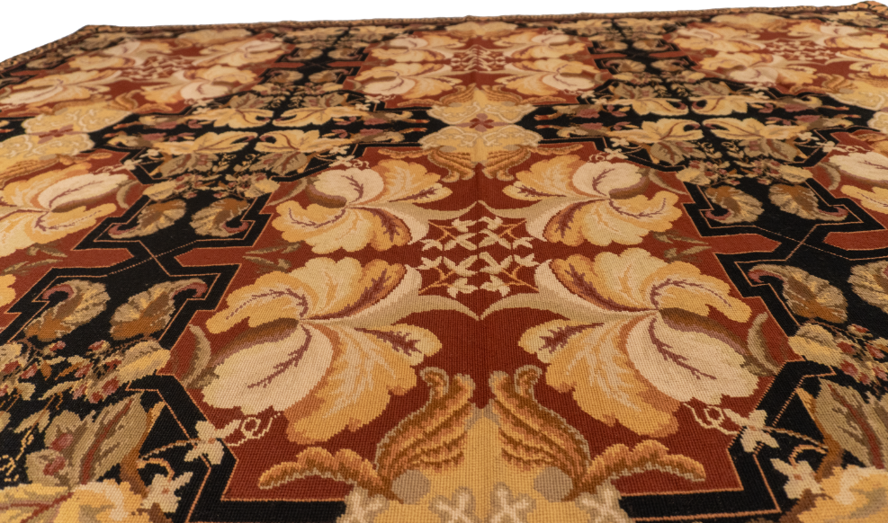 W 8.6 L 12.1 Needle Point 100% Wool Hand-Woven Floral Design - 19560