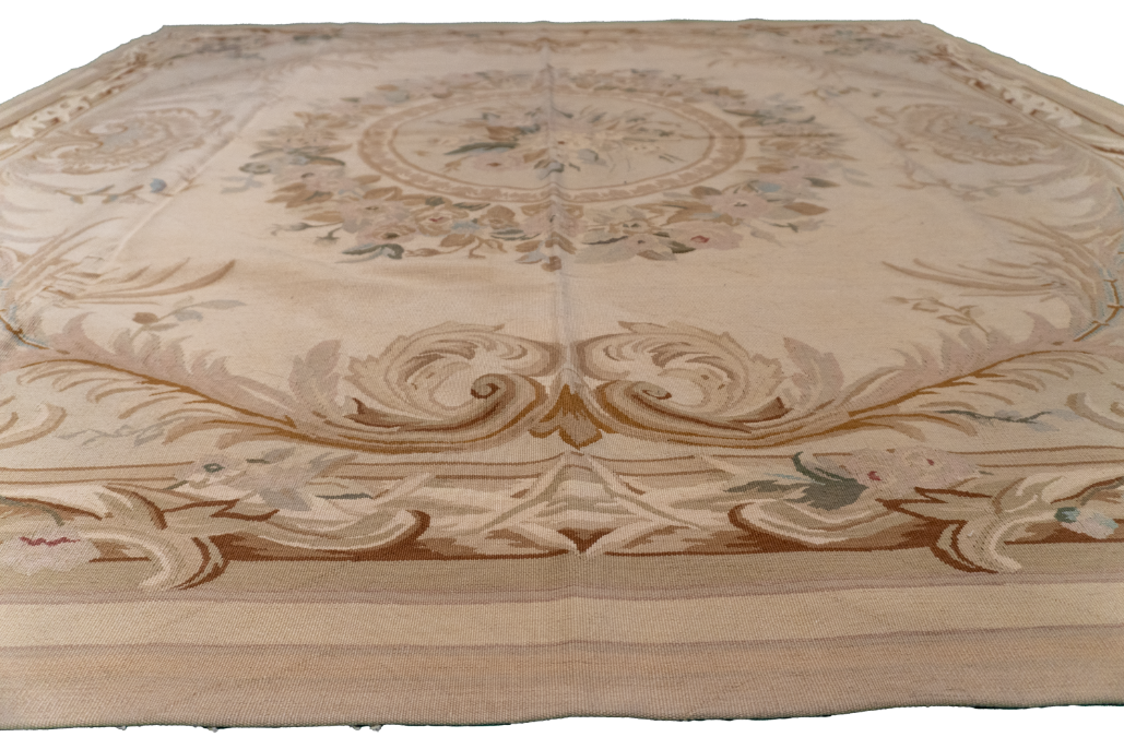 W 7 - L 7.2 - Abusson Wool All Over Square Tapestry - Finest Hand-Made Quality Wool - 20062