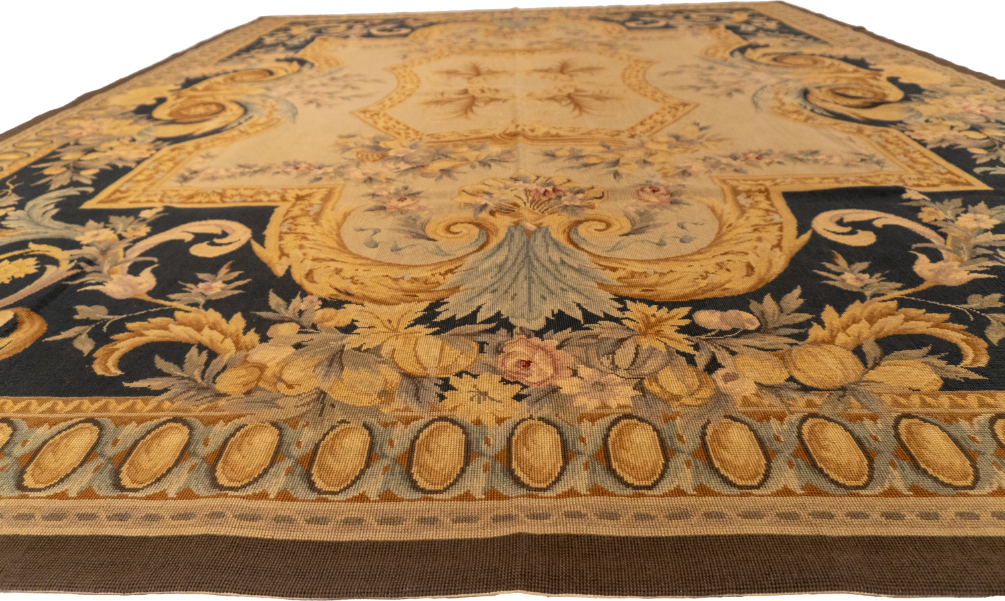 W 7.11 L 9.11 Needle Point 100% Wool Hand-Woven All-Over Design - 20472