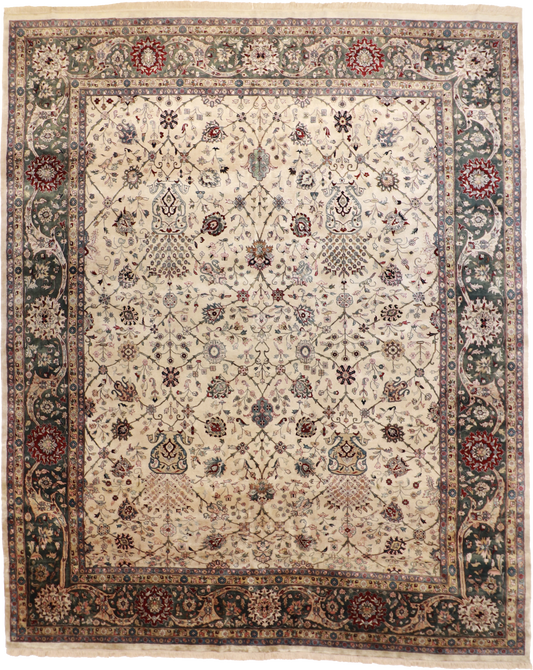 W 11.11 L 14.7 Agra 100% Wool Hand-Woven Floral Design - 22921