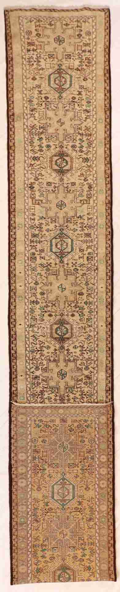 W 2.8 L 18.10 Karageh Runner 100% Silk Hand-Woven Geometric Design - 54190