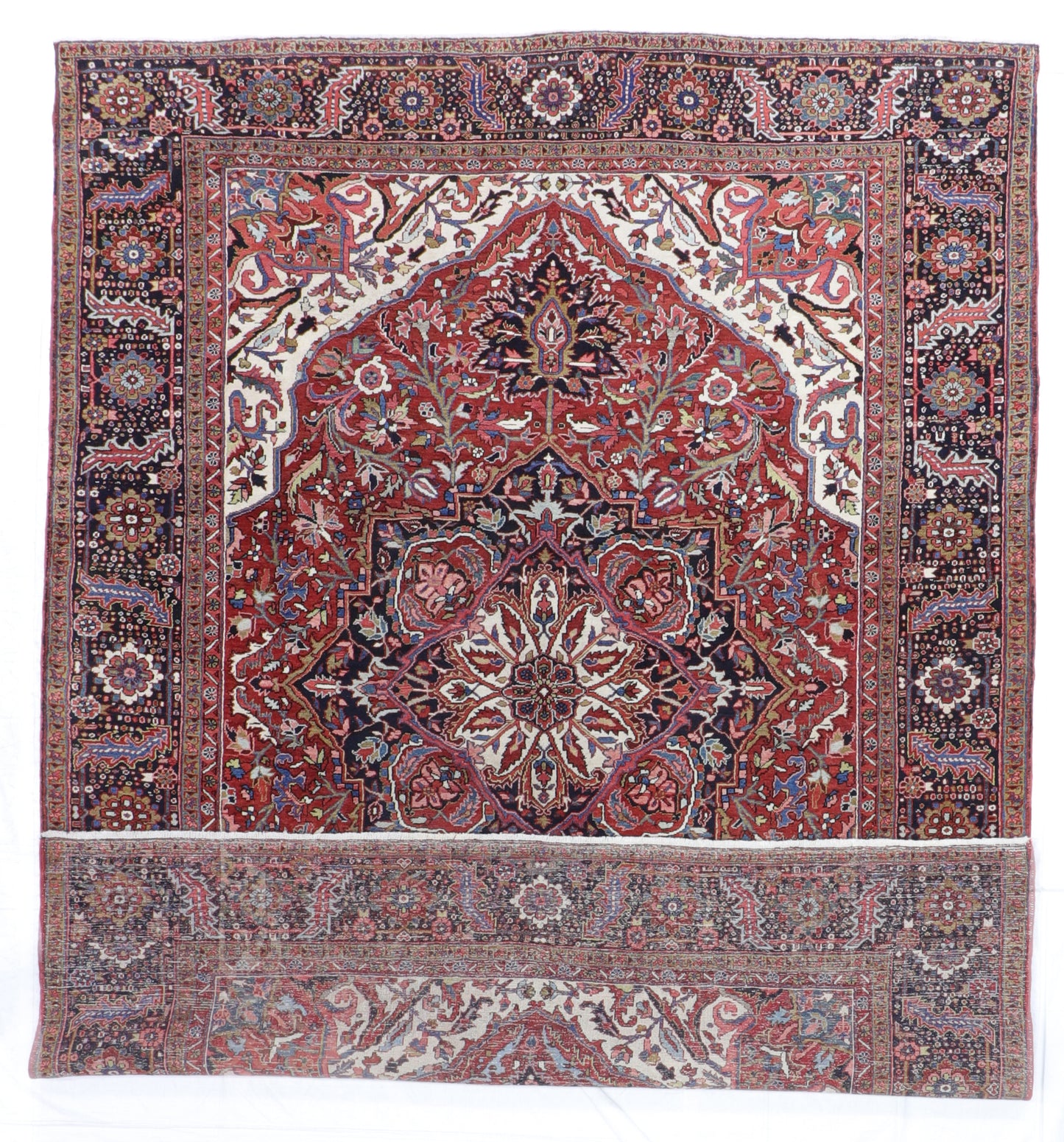 W 9 L 11.1 Heriz 100% Wool Hand-Woven Medallion Design - 56622