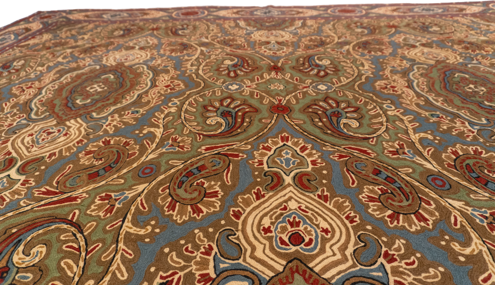 W 9 L 12.4 Chainstich 100% Wool Hand-Woven Floral Design - 56944