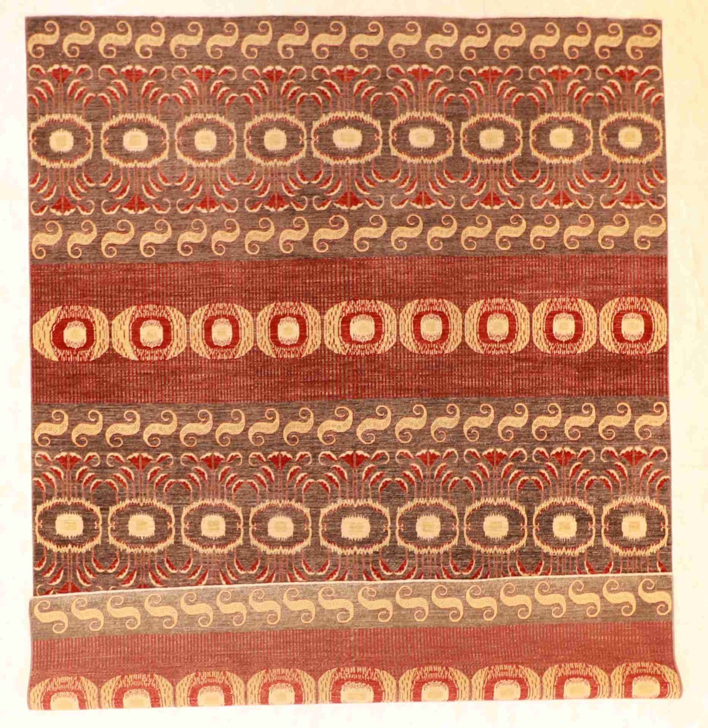 W 8.11 - L 11.5 - Modern Wool Isfahan Rectangle - Hand Woven Rug - 57557