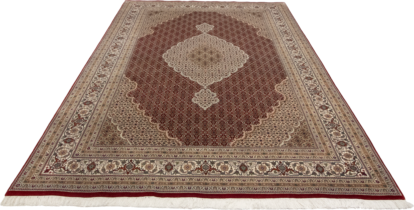 W 6.9 L 10 Tabriz 100% Wool Hand-Woven Medallion Design - 57818