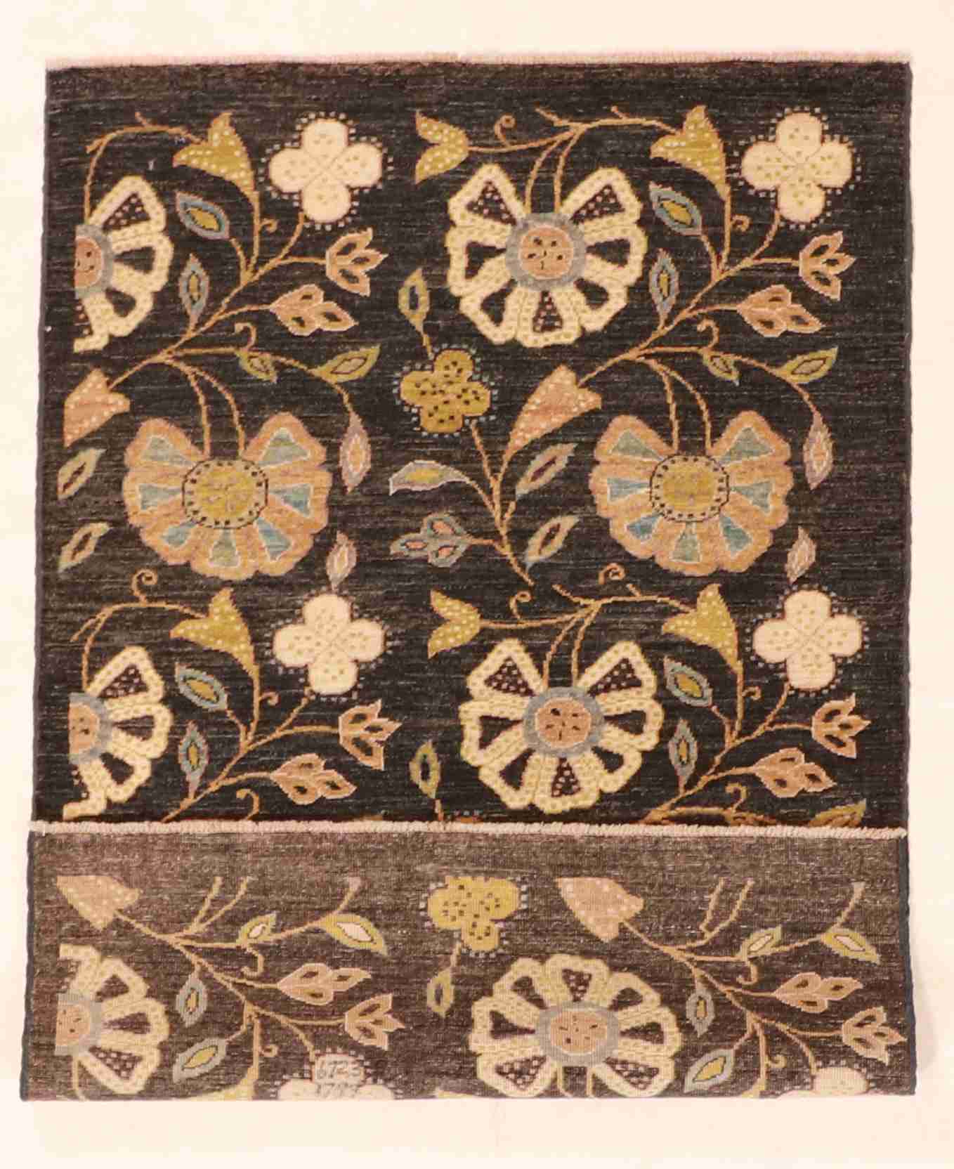 W 3.2 - L 4.10 - Modern Wool Floral Rectangle - Finest Hand-Knotted Quality Wool - 59932