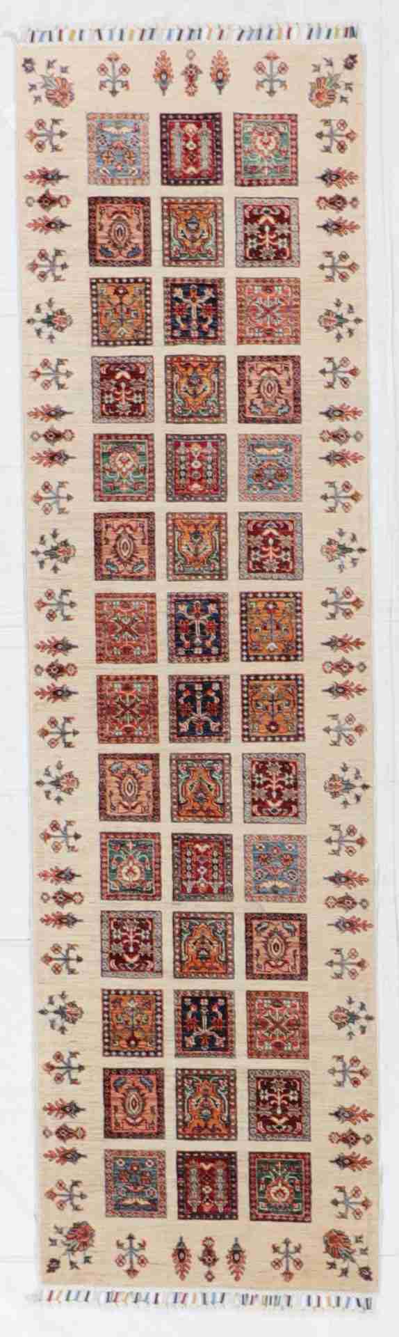 W 2.8 L 9.6 Shiraz Runner 100% Wool Handmade All Over Design - 61876