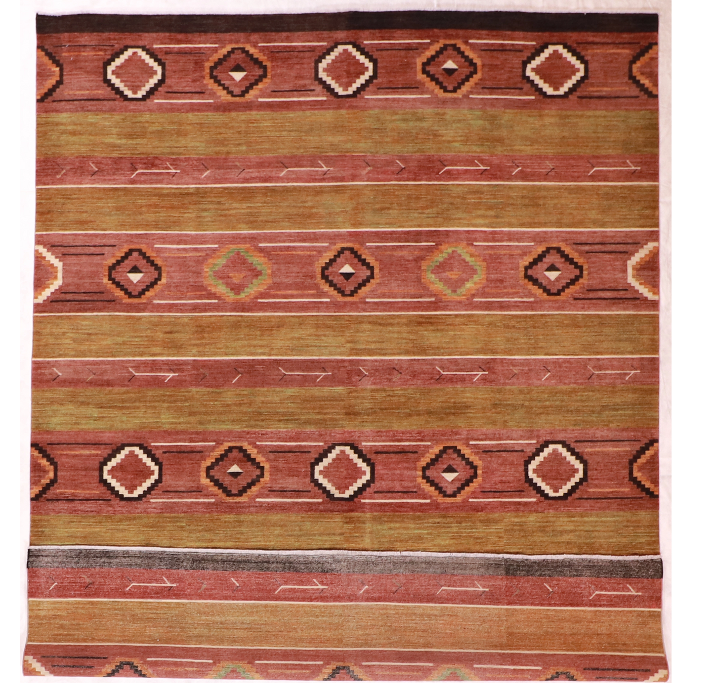 W 9 L 11.5 Mountain Modern 100% Wool Hand-Woven All-Over Design - 62131