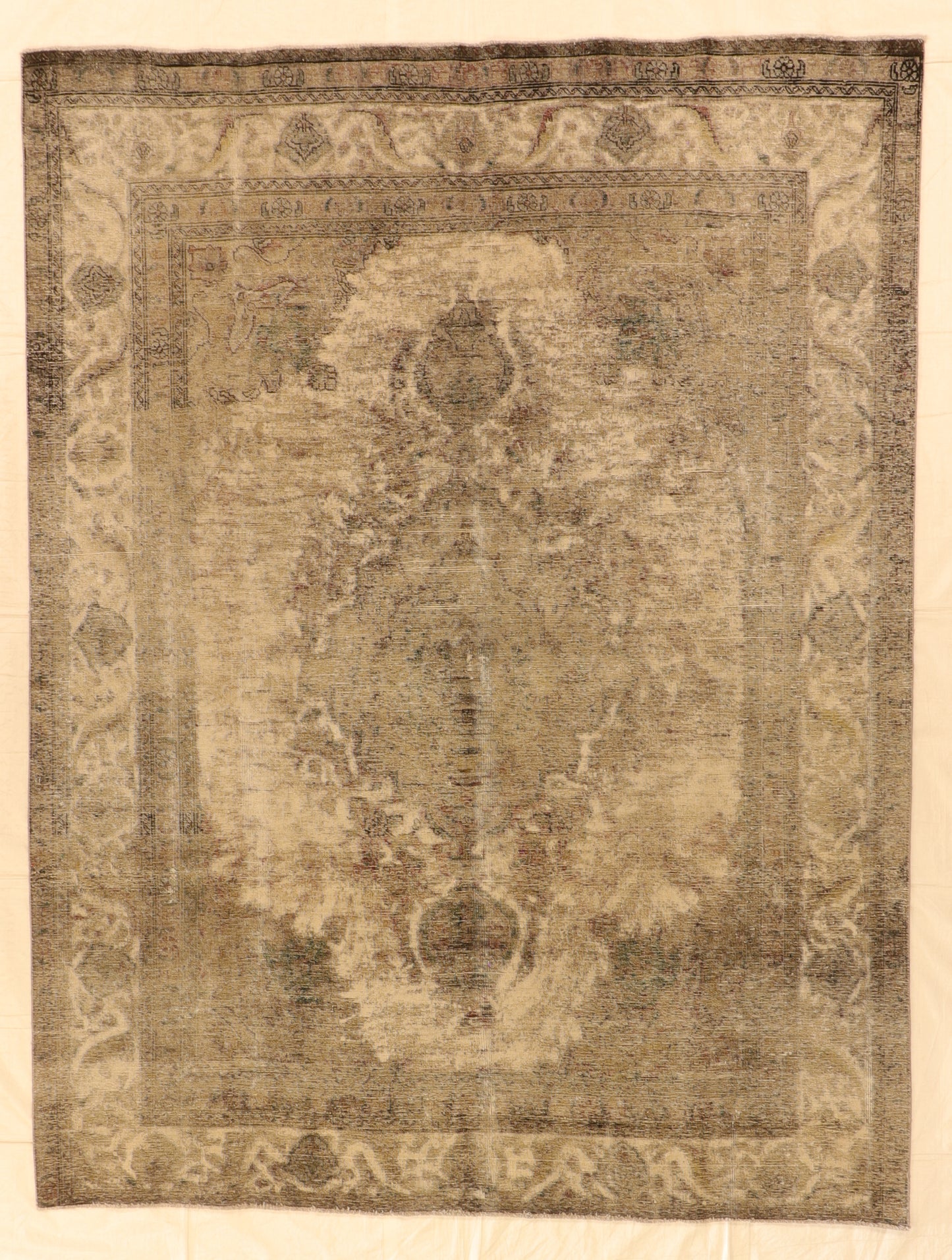 W 8.1 L 10.7 Traditional 100% Wool Hand-Knotted Pile Rug - 62313