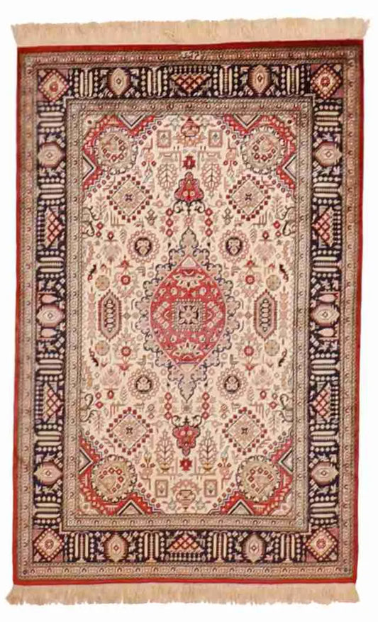 W 2.6 - L 3.11 - Qum Fine/Wool Floral Rectangle - Finest Hand-Knotted Quality Wool - 62520