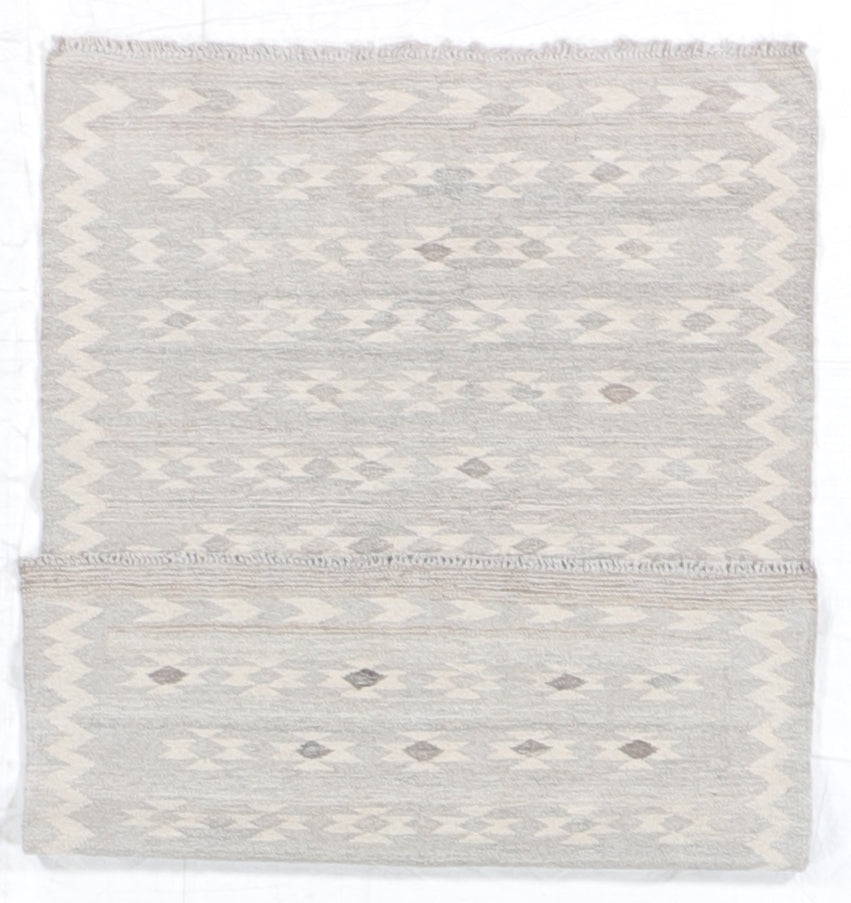 W 3.3 L 4.9 Kilim 100% Wool Hand-Woven Geometric Design - 63370