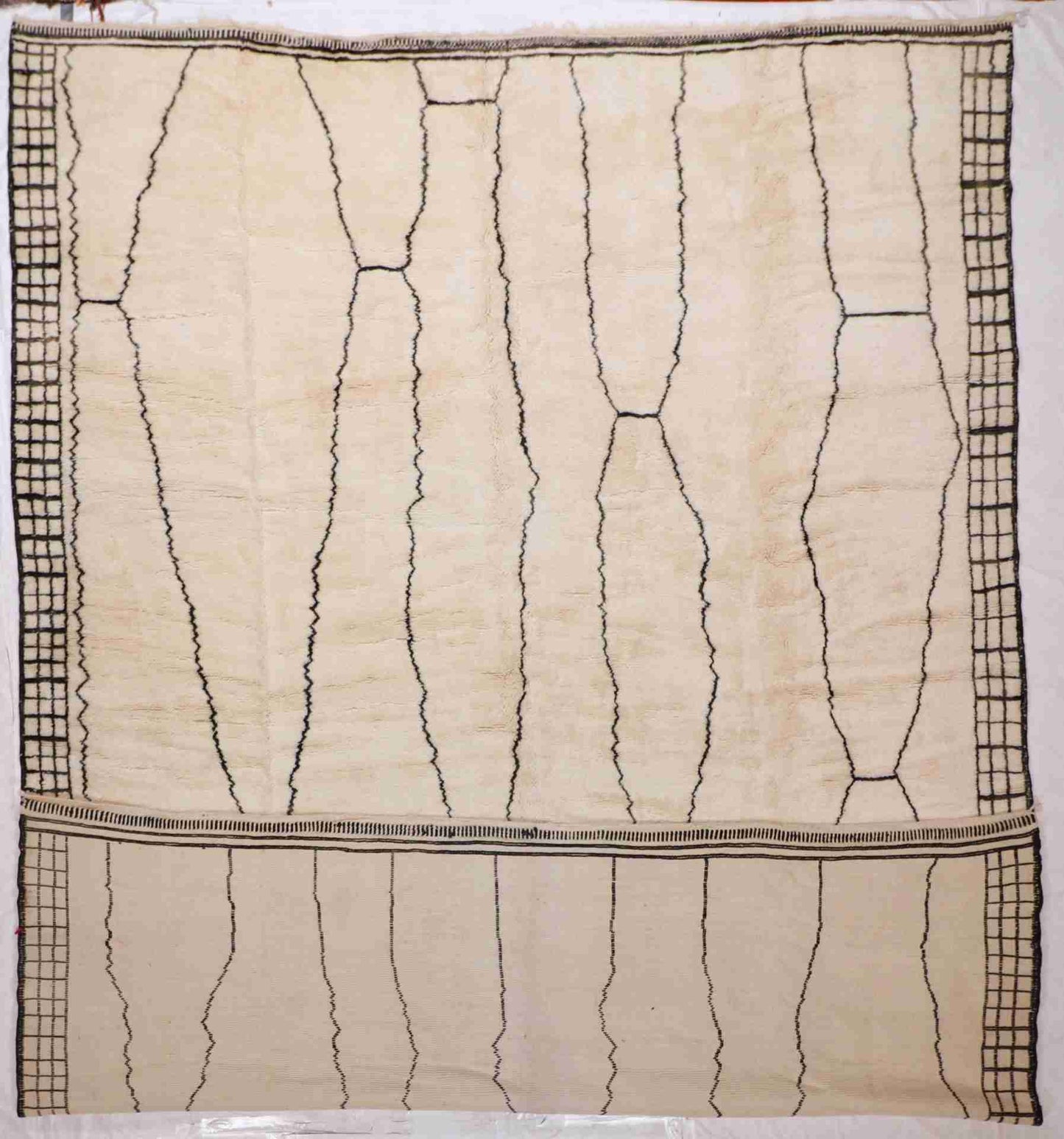 W 11.9 - L 16 - Moroccan Fine/Wool Vintage Rectangle - Hand Woven Rug - 63434