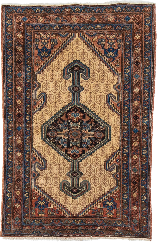 W 3 L 4.9 Lillian 100% Wool Hand-Woven Medallion Design - 6540