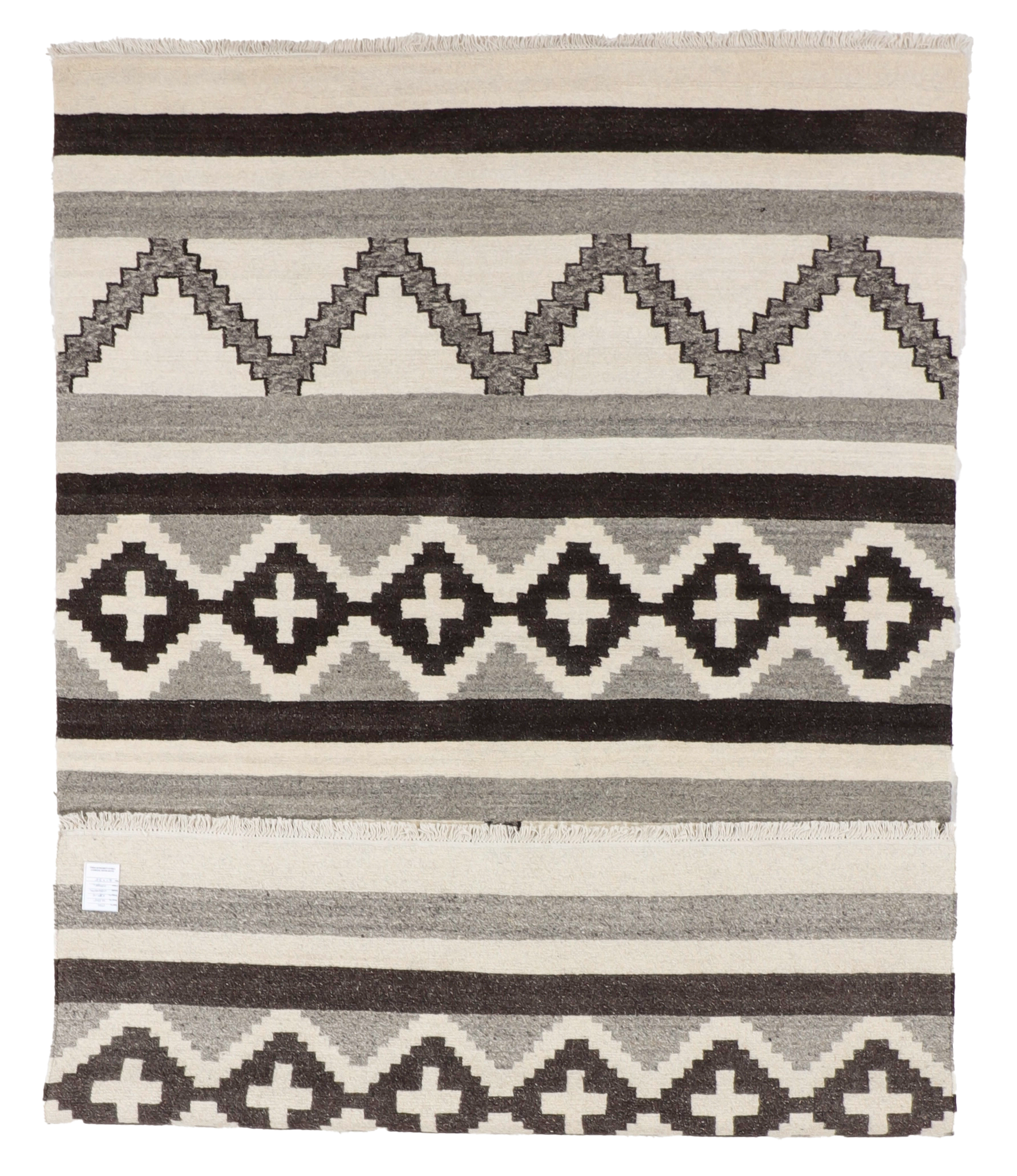 W 6.1 L 9.5 Mountain Modern 100% Wool Hand-Woven All-Over Design - 67011